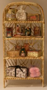 Bathroom Eterger Cream & Gold #1 by Alice Gegers
