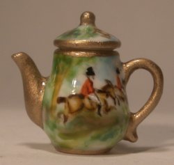 Hunt Coffee Pot by Christopher Whitford