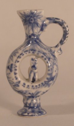 Ring Jug by Henny Staring-Egberts