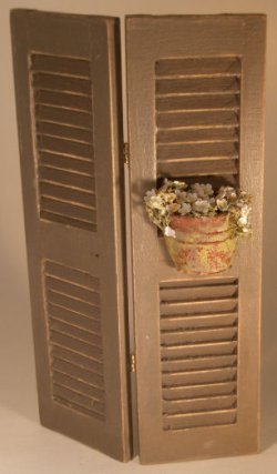 Flower Pot Screen Toupe by Brigitte Delage