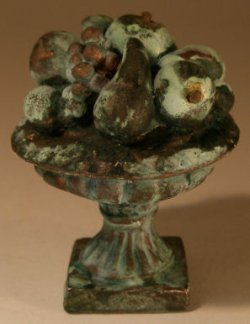 Fruit Urn "Verde" by Brigitte Delage
