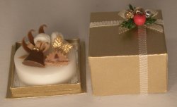 Cake in Christmas Box Gold by TYA