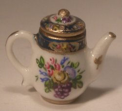 Caroline Coffee Pot by Christopher Whitford