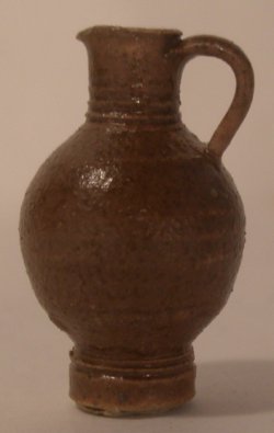 Marron Collection Cruche Bec #123 by Elisabeth Causeret
