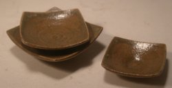 Moderon Collection 3 Sq. Plates Brown by Elisabeth Causeret