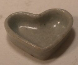 Heart Dish #108 Grey by Elisabeth Causeret