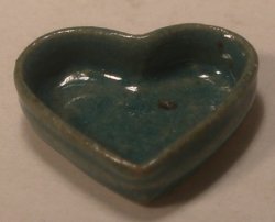 Heart Dish #108 Green by Elisabeth Causeret