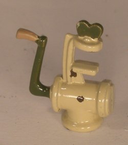 Enamel Mincer by Country Contrast
