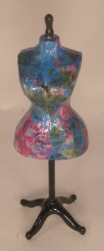 Manniquin #7 by Annette Shaw