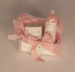 Crabtree & Evelyn Gift Box #18 by Syreeta's Miniatures