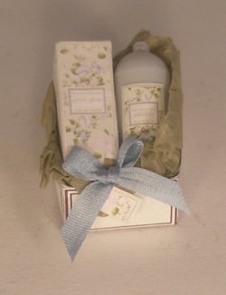 Crabtree & Evelyn Gift Box #17 by Syreeta's Miniatures