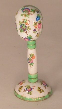 Hat Stand Queen Victoria by Christopher Whitford