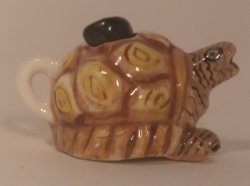 Tortoise Teapot by Sally Meekins