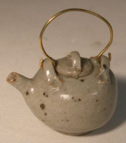 Pottery #69a Grey w/Handle by Elisabeth Causeret