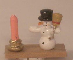 Greta Wendt Style Snowman Candle by Erzgebirgische Miniaturen
