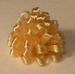 Small Bow Gold by Victor Franco