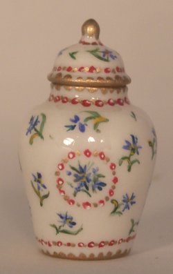 Elizabeth Temple Jar by Christopher Whitford