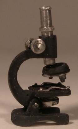 Microscope by Jose Bolio