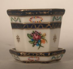 Josephine Flower Pot Large by Christopher Whitford