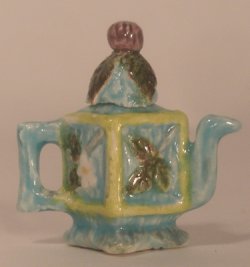 Minton Blackberry Teapot by Valerie Casson