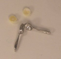 Lemon Juicer by Jose Bolio