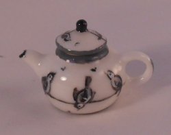 Florence Teapot by Christopher Whitford