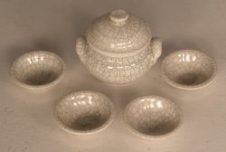 Craquele Tureen w/4 Soup Bowls by Elisabet Causeret