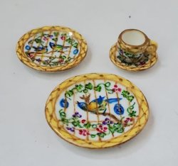 Voliere Place Setting by Christopher Whitford Voliere Place Setting by Christopher Whitford
