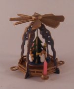 Pyrmid Angel by Erzgebirgische Miniaturen