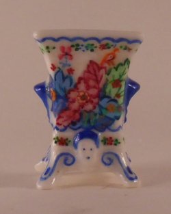 Tobacco Leaf Ceche Pot by Christopher Whitford