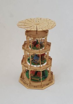 Pyramid #11 by Erzgebirgische Miniaturen