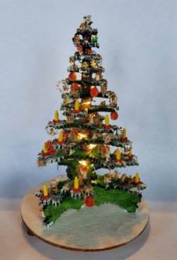 Lighted Christmas Tree Whit Candles by Erzgebirgische Miniaturen