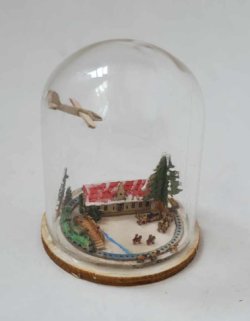 Holiday Dome #3 by Erzgebirgische Miniaturen