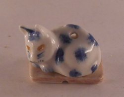 Cat Night Light by Henny Staring-Egberts