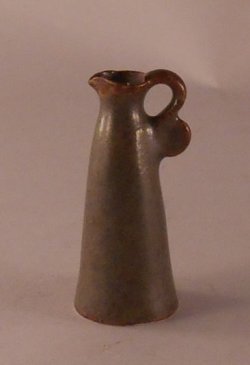 Pitcher P39-4 by Elisabeth Causeret