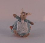 Teapot Cover Mrs.Rabbit by Atelier de Ooivaar