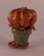 Pumpkin Display by Just Miniature Scale