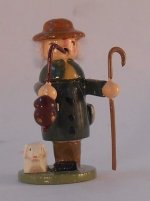 Smoker Shepherd by Erzgebirgische Miniaturen