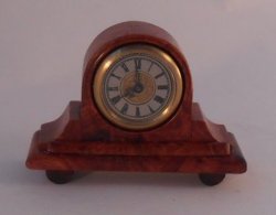 Mantle Clock #2 by Hermann Straeten