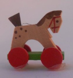 Pull Toy #5 Horse by Erzgebirgische Miniaturen