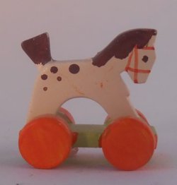 Pull Toy #10 Horse by Erzgebirgische Miniaturen
