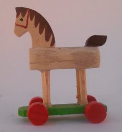 Pull Toy #1 by Erzgebirgische Miniaturen
