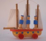 Soldier Sailboat by Erzgebirgische Miniaturen