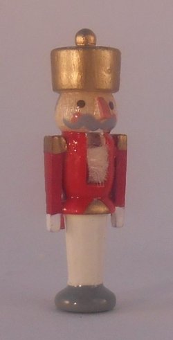 Nutcracker #9 by Erzgebirgische Miniaturen