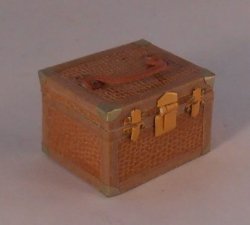 Suitcase #5 Lizard by Jose Gomez