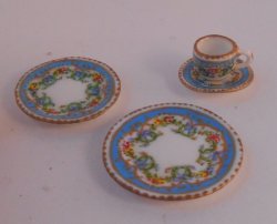 Garland Place Setting by Christopher Whitford