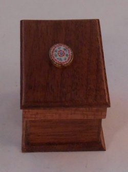 Plate Presentation Box Elizabeth by Christopher Whitford