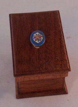 Plate Presentation Box Celeste Blue by Christopher Whitford