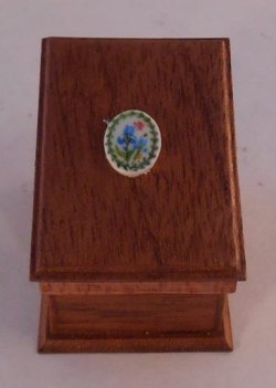 Plate Presentation Box "Portmeirion" by Christopher Whitford