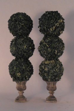 Topiary #4 by Cea's Garden